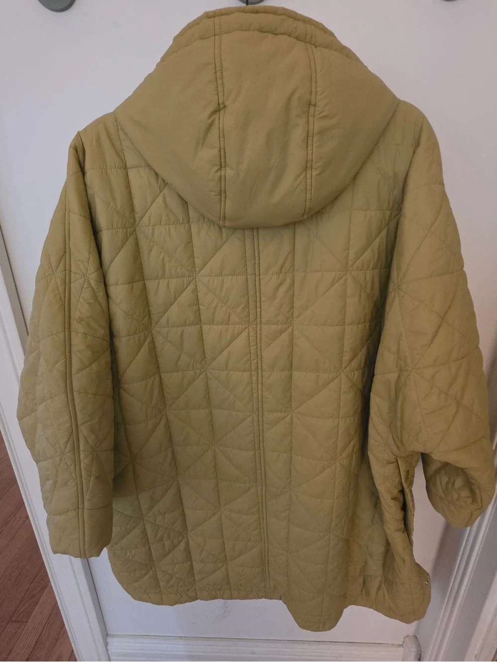 Madewell Quilted Hooded Puffer Rain Coat in Olive - Picture 3 of 6